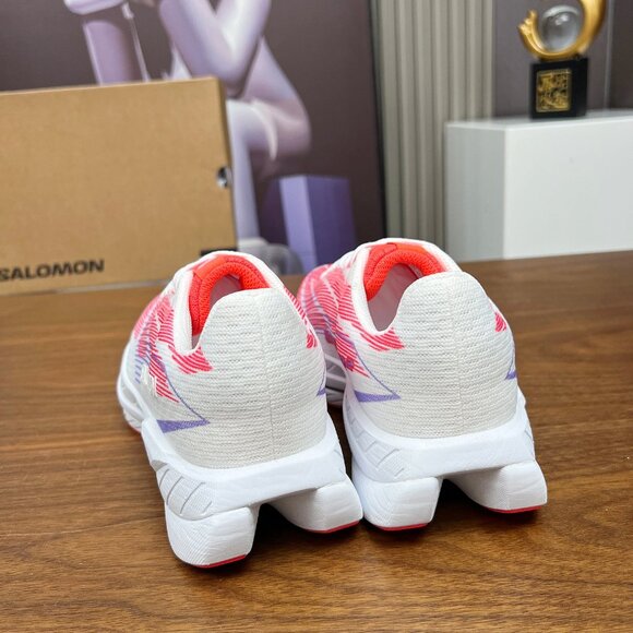 Modern Salomon XT-6 Outdoor Lifestyle Shoes - Picture 5 of 9